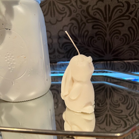 Bunny Candle - Picture 3 of 3